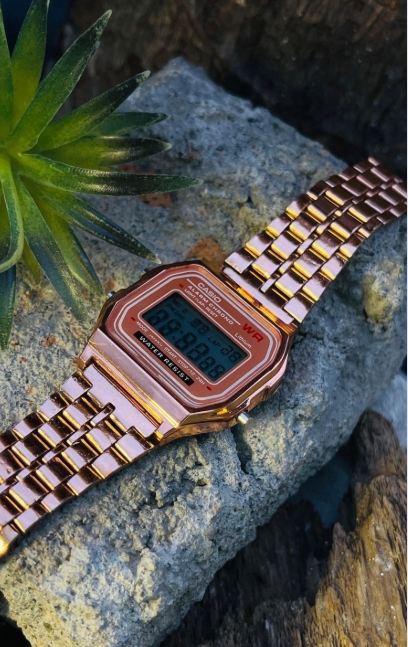 CASIO VINTAGE ORO ROSA AA