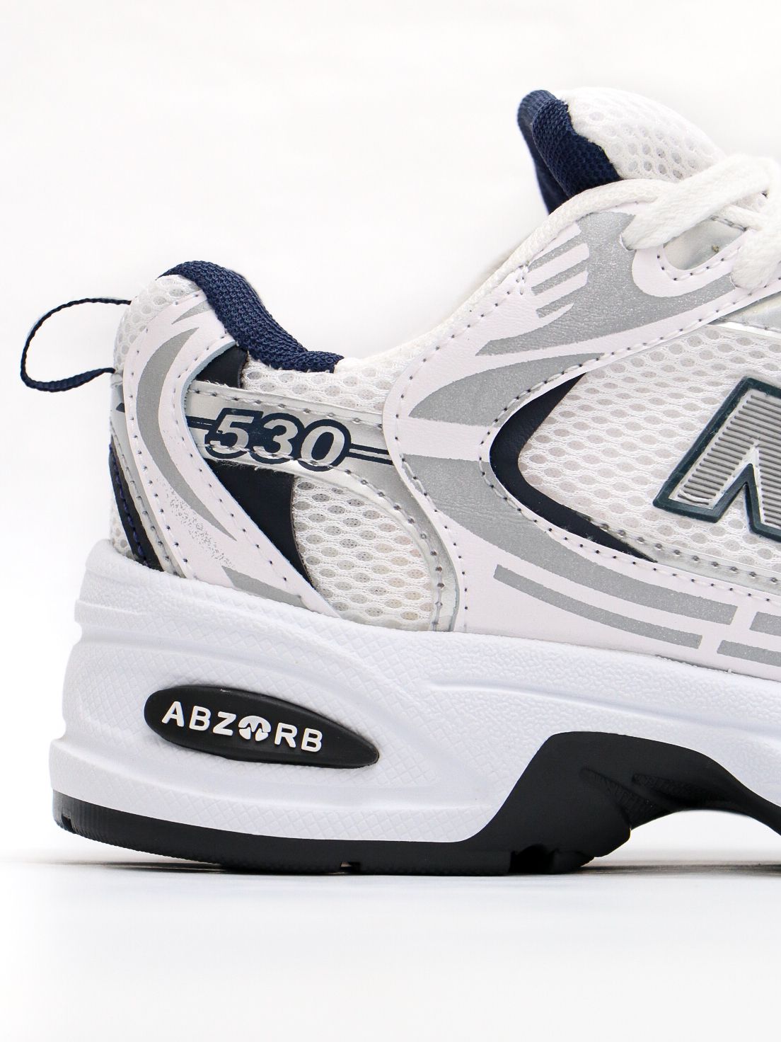 New Balance 530