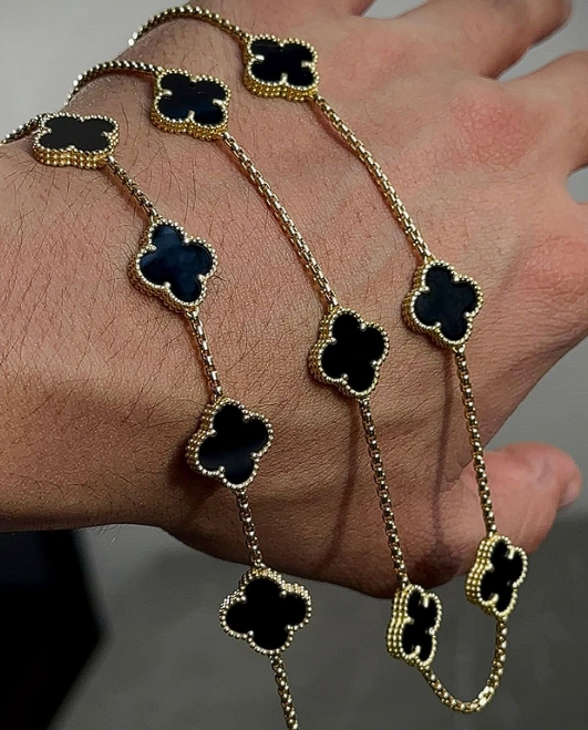 VAN CLEEF EN ACERO NEGRO