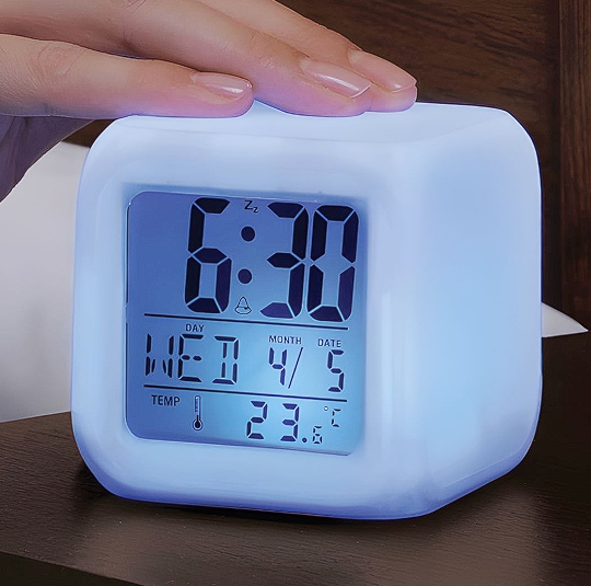 RELOJ RGB DESPERTADOR